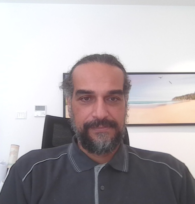 اسامة عبد الهادي